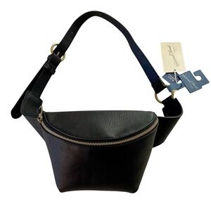 Universal Thread Black Crossbody Bag with Gold Accents